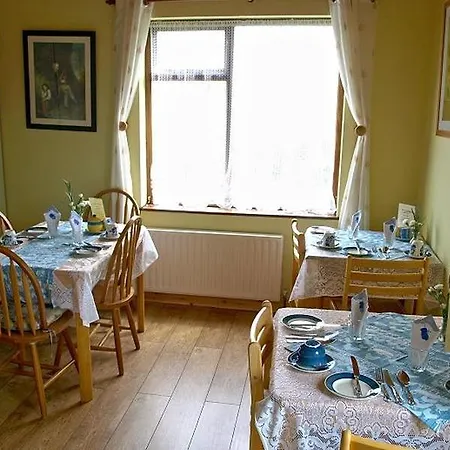 ベッド・アンド・ブレックファスト An Gleann ミルタウン・マルベイ